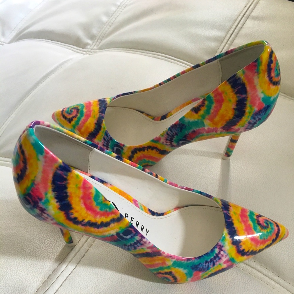 Katy Perry tie-dye art print heels